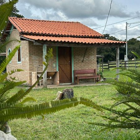 Chales E Camping Taquaral São Tomé das Letras 外观 照片